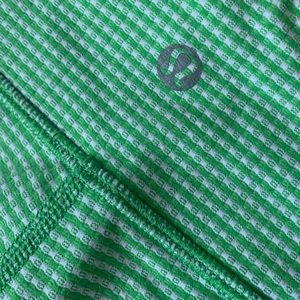 LULULEMON GREEN GINGHAM CROPPED LEGGINGS